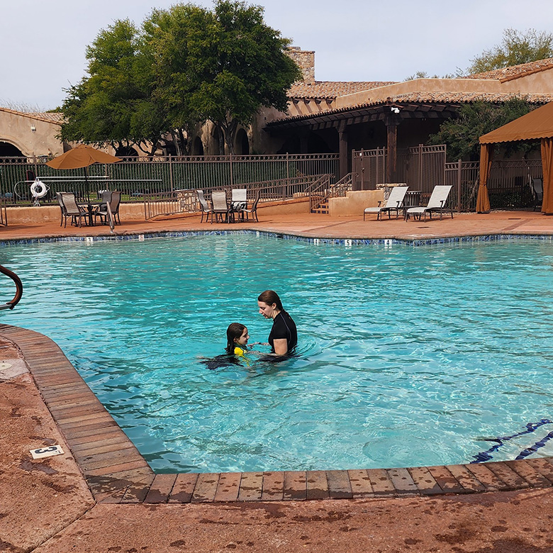 swim-lesson-at-windgate-ranch-780×780
