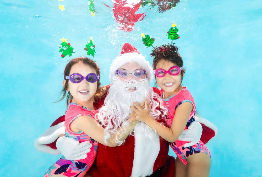 Under water photos with Santa in Scottsdale